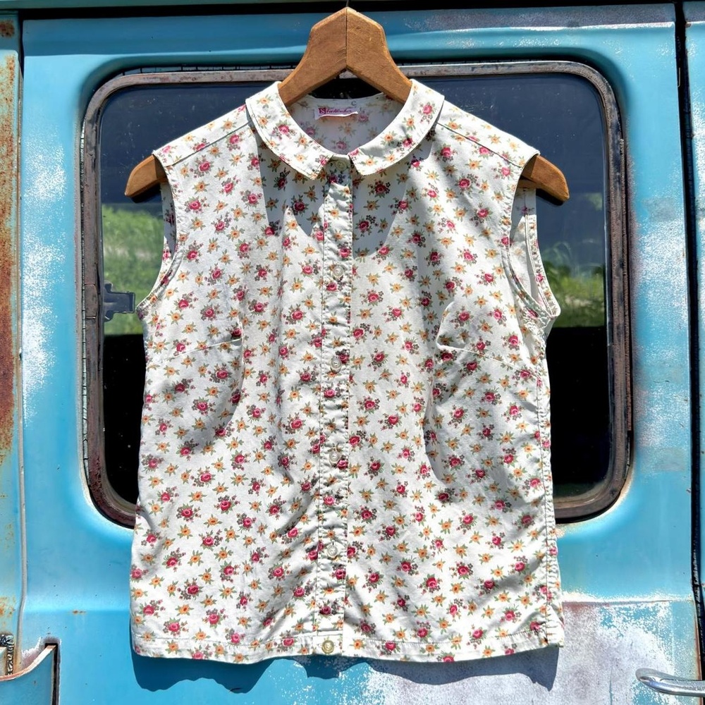 50s shirtmaker button up cotton day shirt w/ allover ditsy rose print